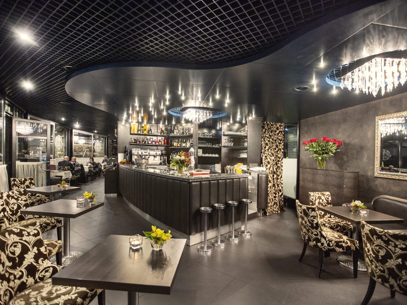 Il bar, la cucina